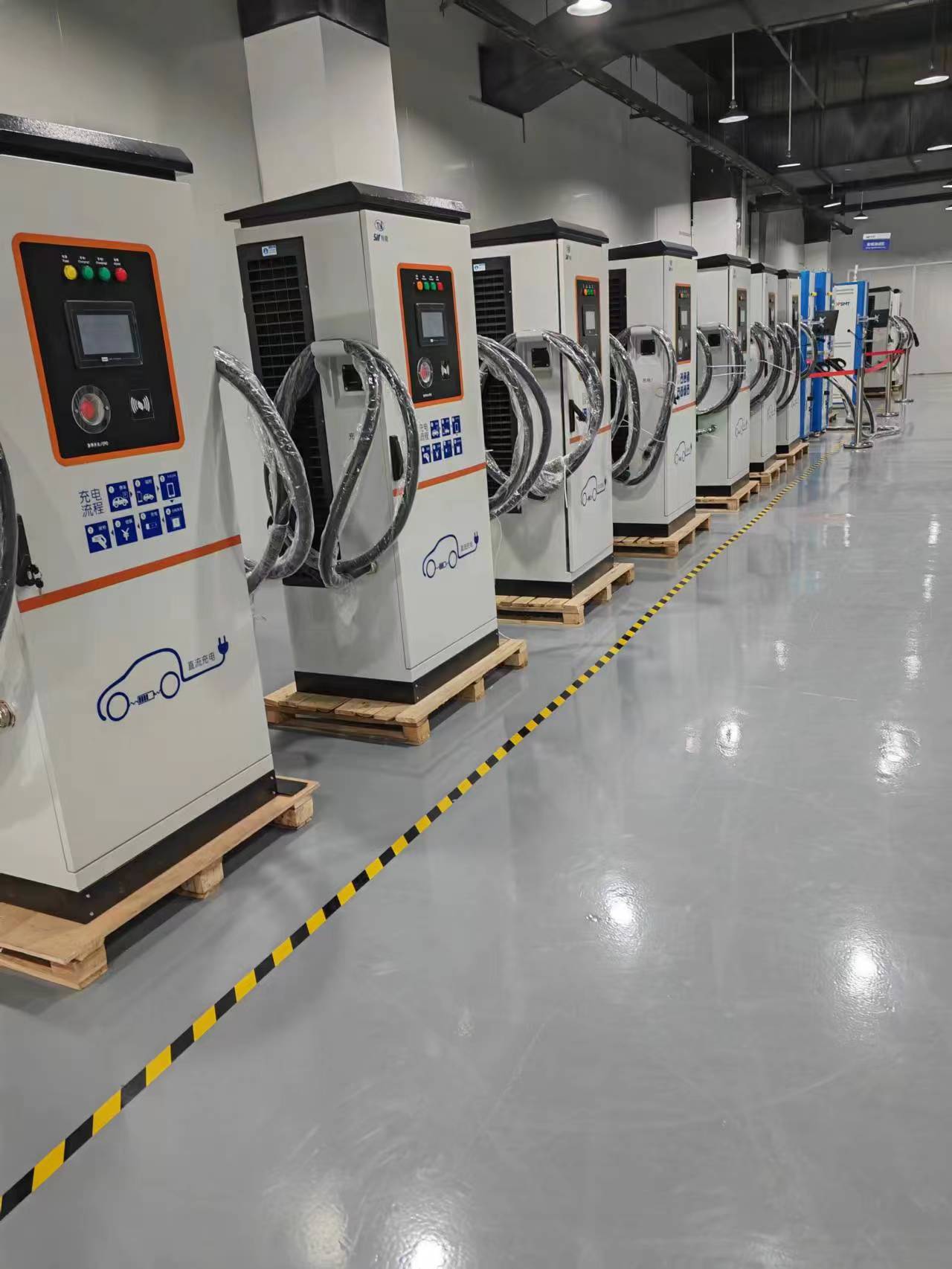 安装新能源汽车充电桩要具备基本的要求