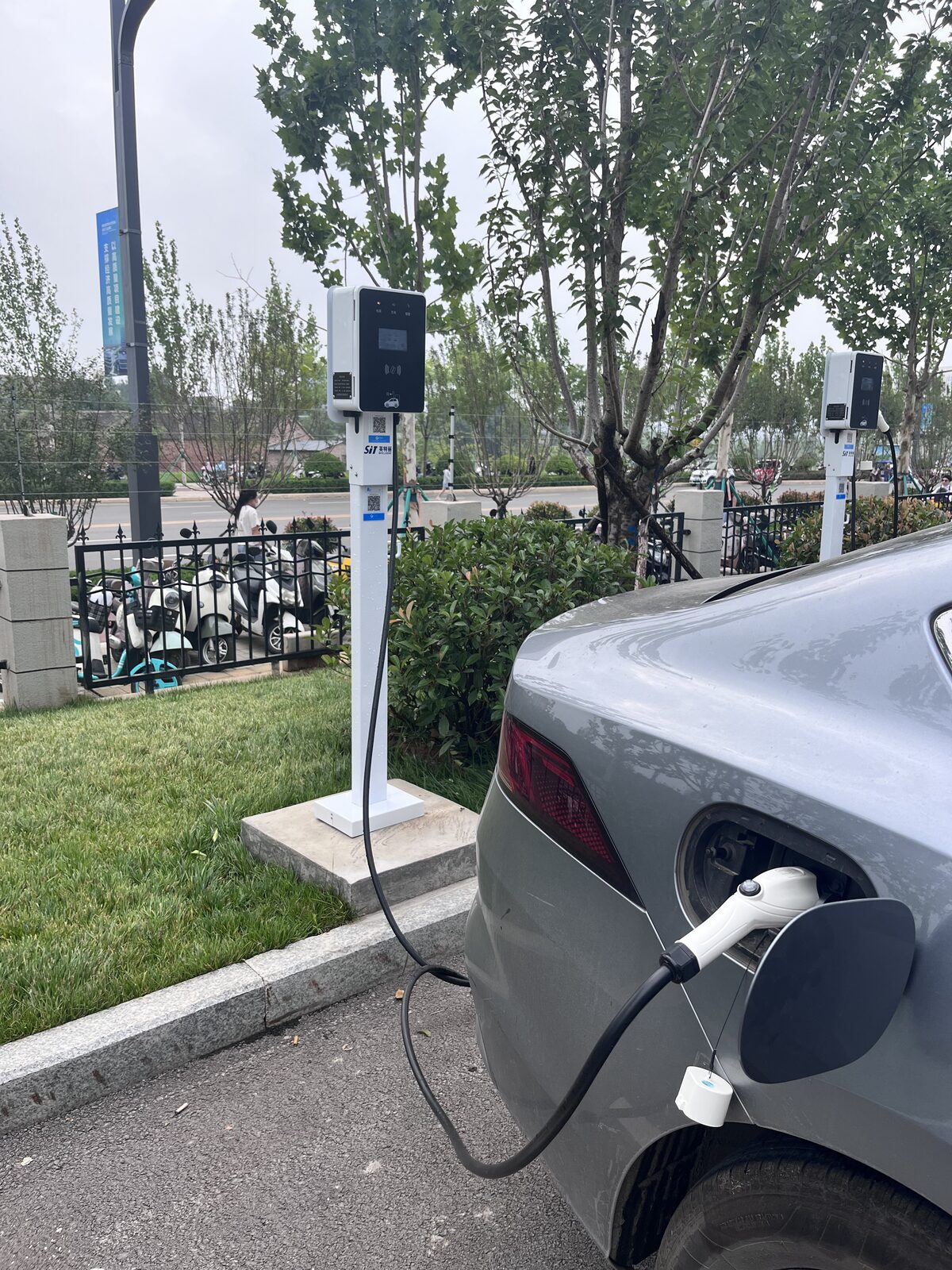 新能源汽车充电桩有哪些类型